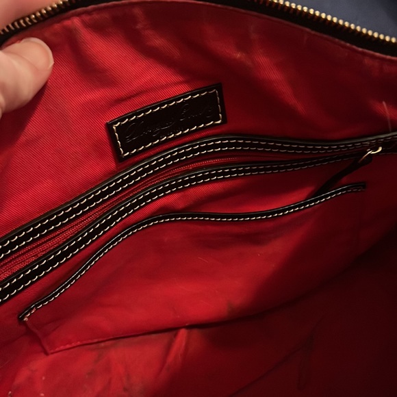 Dooney & Bourke dome Leather shoulder purse with crops body strap - Picture 6 of 9